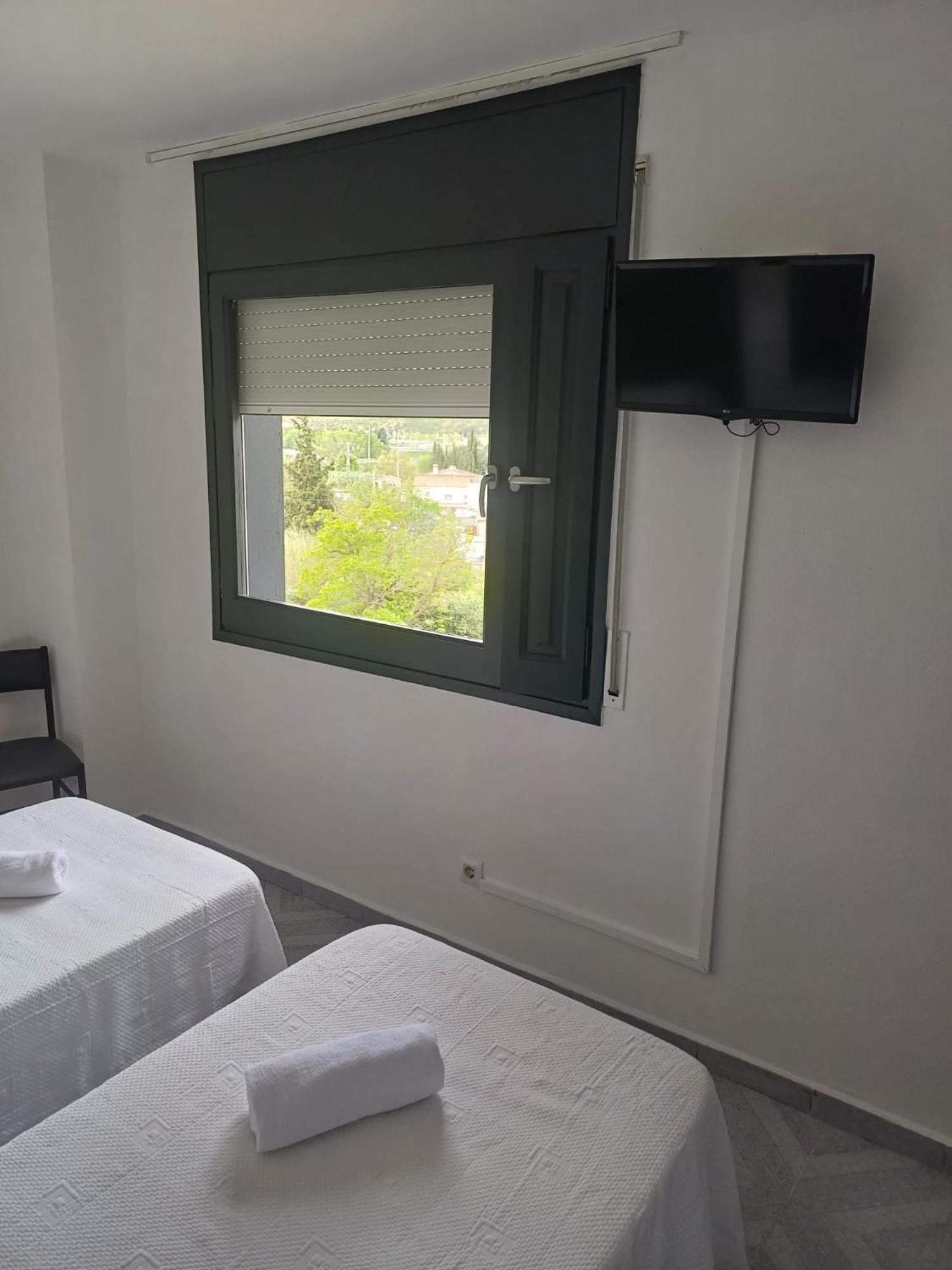לה ג'ונקרה Hotel L'Albera מראה חיצוני תמונה